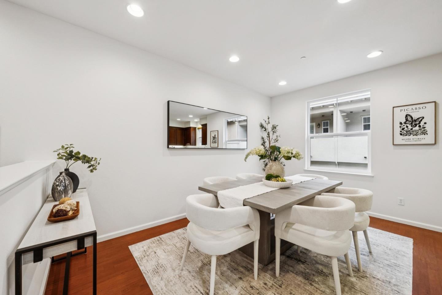 Detail Gallery Image 12 of 41 For 3 Muller Pl, San Jose,  CA 95126 - 2 Beds | 2/1 Baths