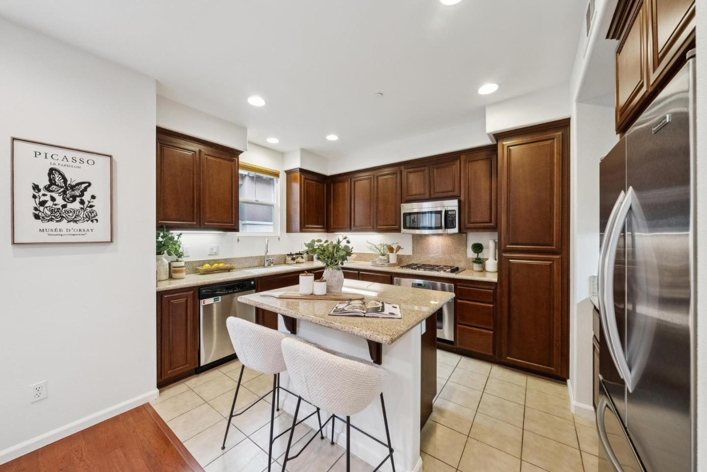 Detail Gallery Image 17 of 41 For 3 Muller Pl, San Jose,  CA 95126 - 2 Beds | 2/1 Baths