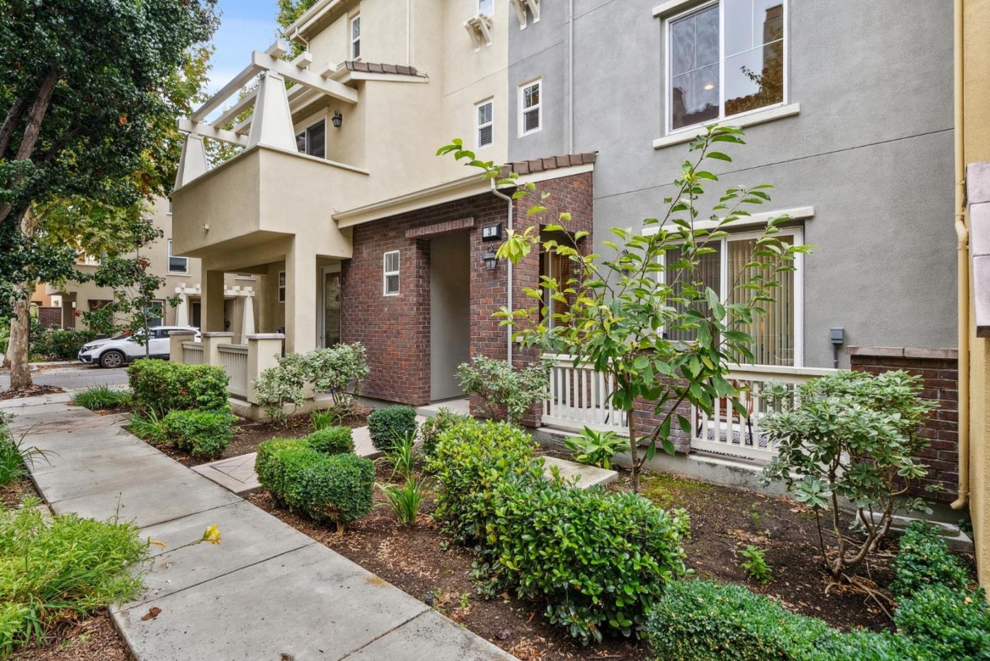 Detail Gallery Image 3 of 41 For 3 Muller Pl, San Jose,  CA 95126 - 2 Beds | 2/1 Baths
