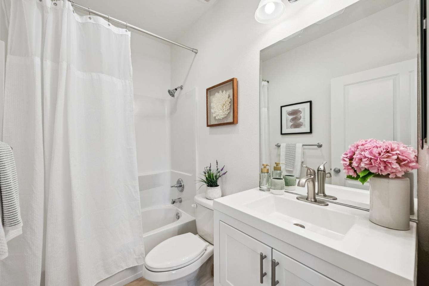 Detail Gallery Image 34 of 41 For 3 Muller Pl, San Jose,  CA 95126 - 2 Beds | 2/1 Baths