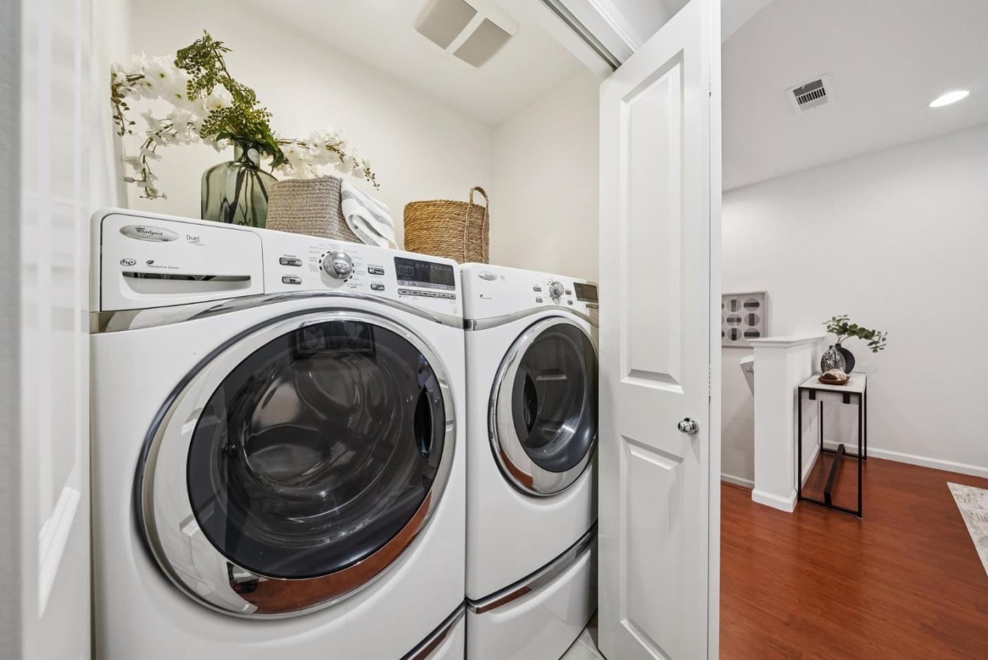 Detail Gallery Image 35 of 41 For 3 Muller Pl, San Jose,  CA 95126 - 2 Beds | 2/1 Baths