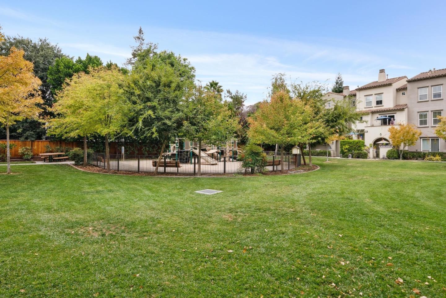 Detail Gallery Image 39 of 41 For 3 Muller Pl, San Jose,  CA 95126 - 2 Beds | 2/1 Baths