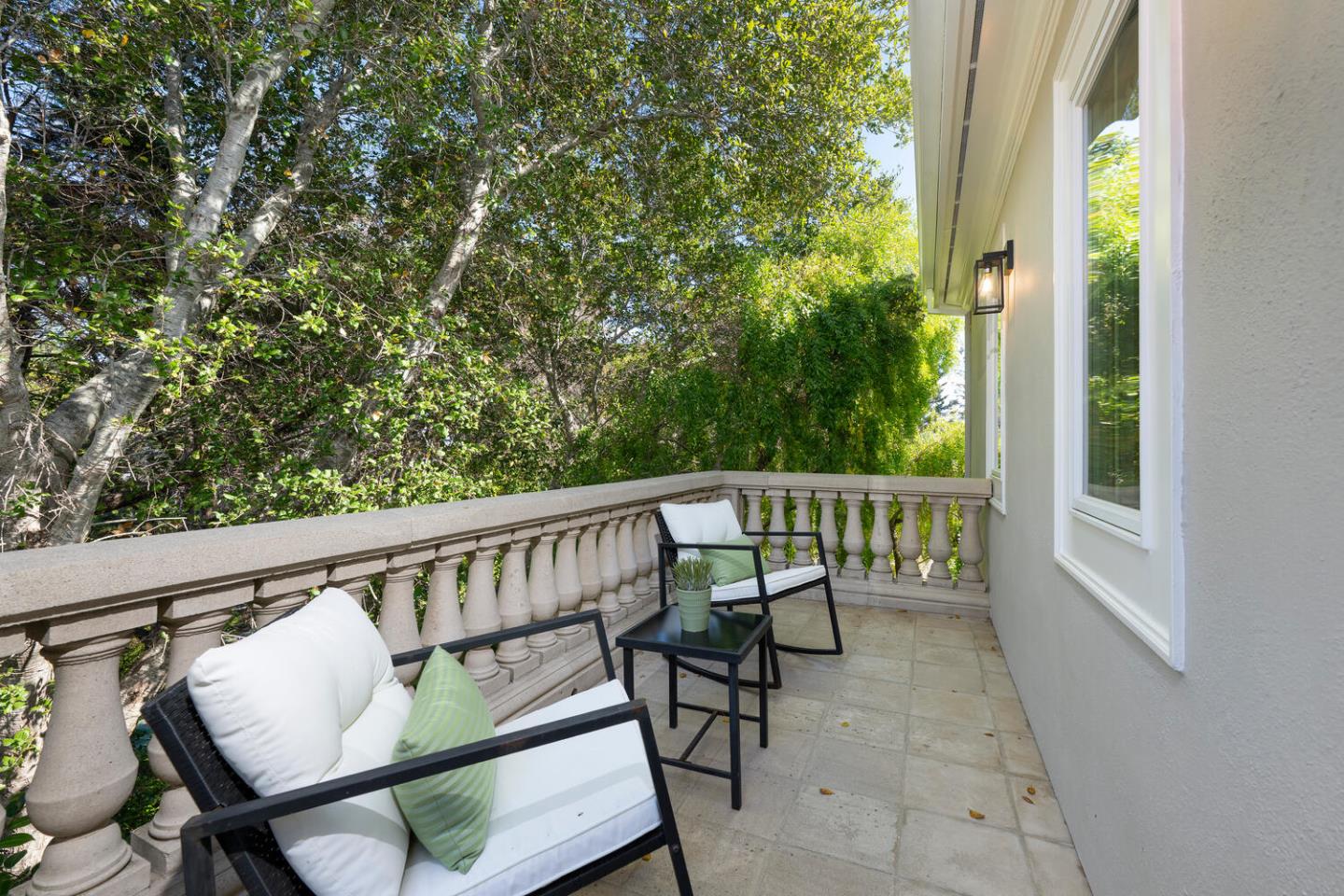 Detail Gallery Image 53 of 103 For 1111 Tournament Dr, Hillsborough,  CA 94010 - 5 Beds | 6/1 Baths