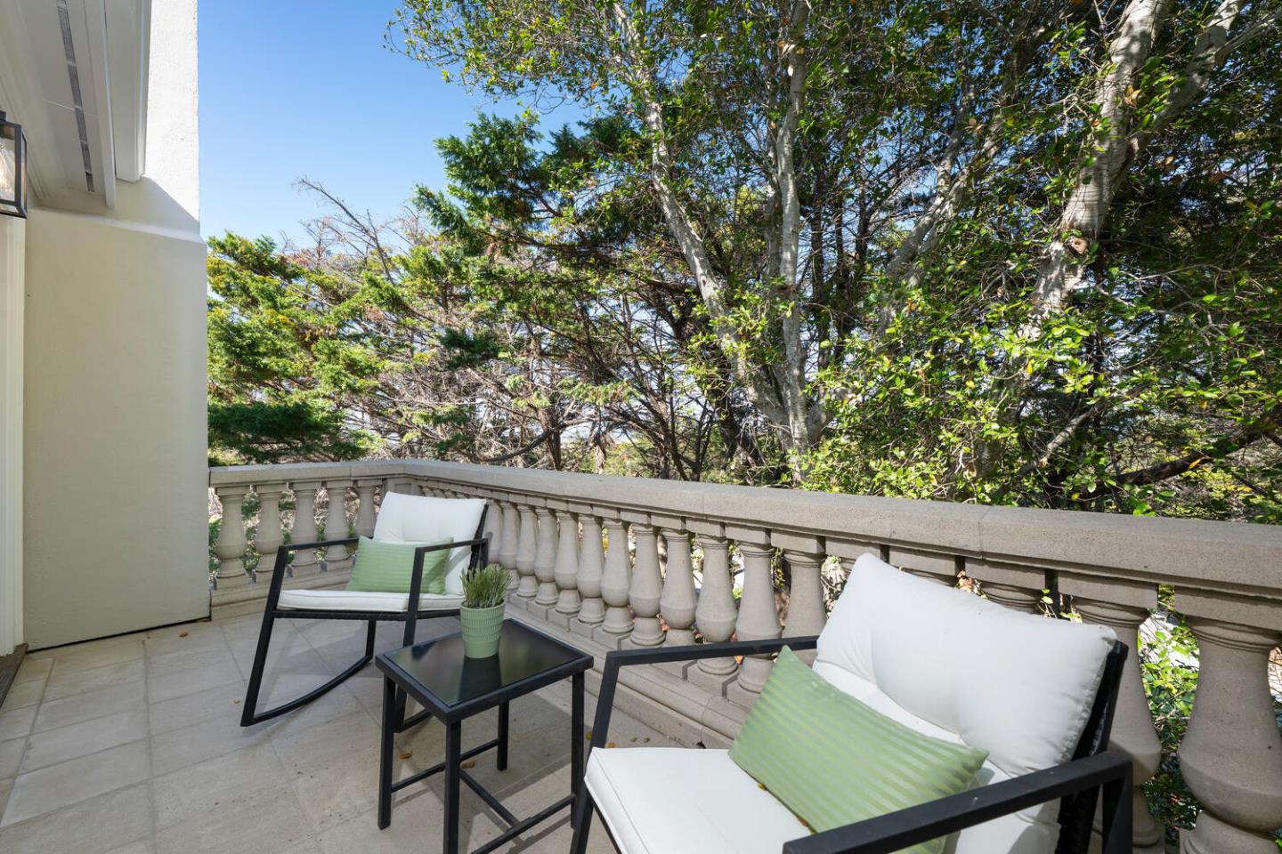 Detail Gallery Image 54 of 103 For 1111 Tournament Dr, Hillsborough,  CA 94010 - 5 Beds | 6/1 Baths