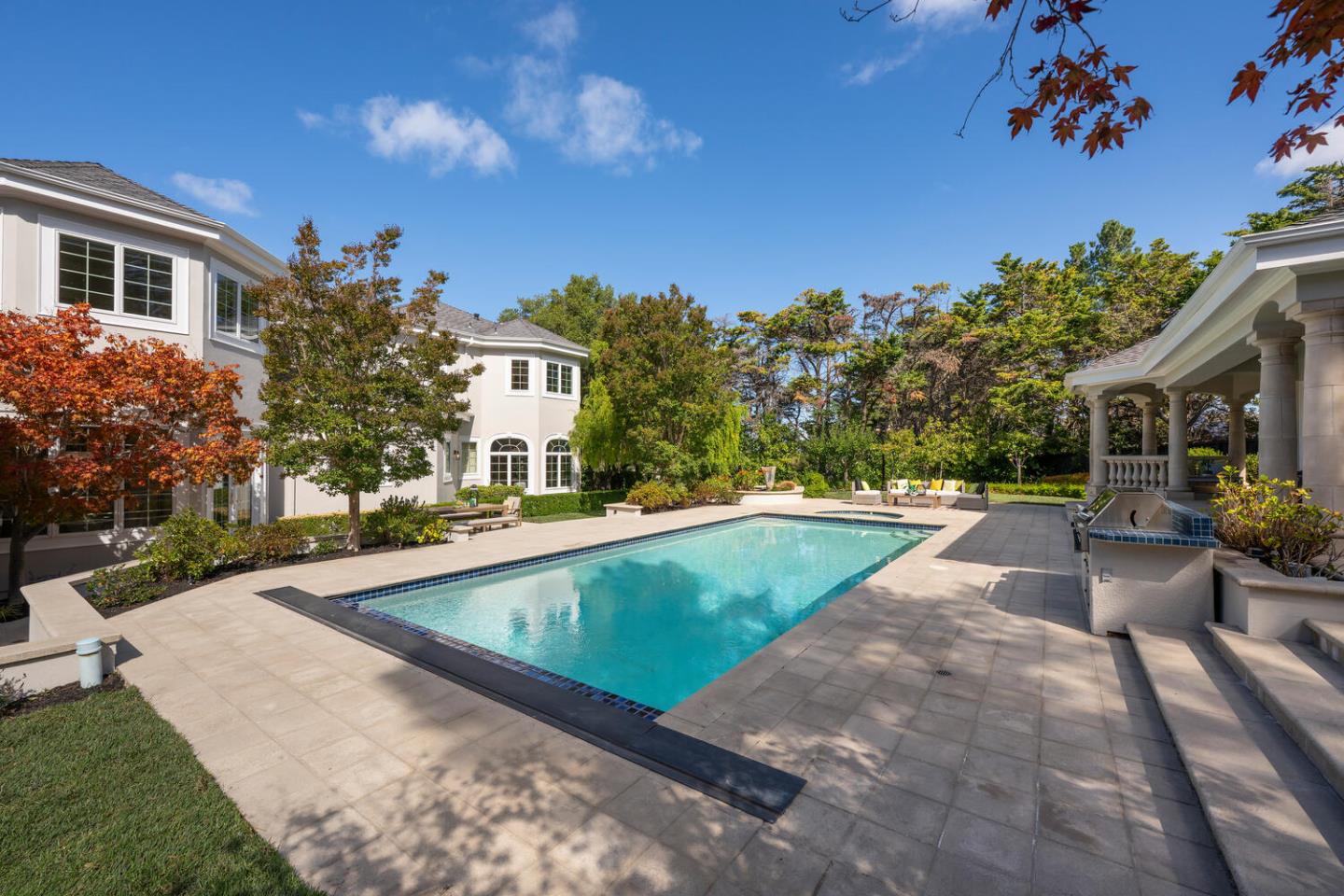 Detail Gallery Image 80 of 103 For 1111 Tournament Dr, Hillsborough,  CA 94010 - 5 Beds | 6/1 Baths