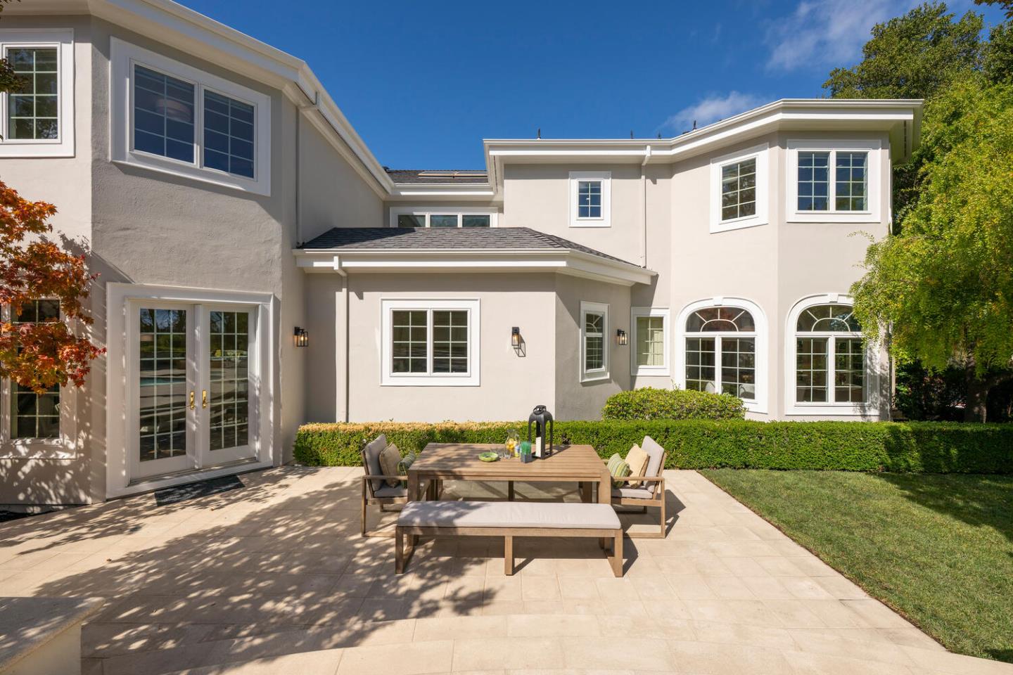 Detail Gallery Image 82 of 103 For 1111 Tournament Dr, Hillsborough,  CA 94010 - 5 Beds | 6/1 Baths