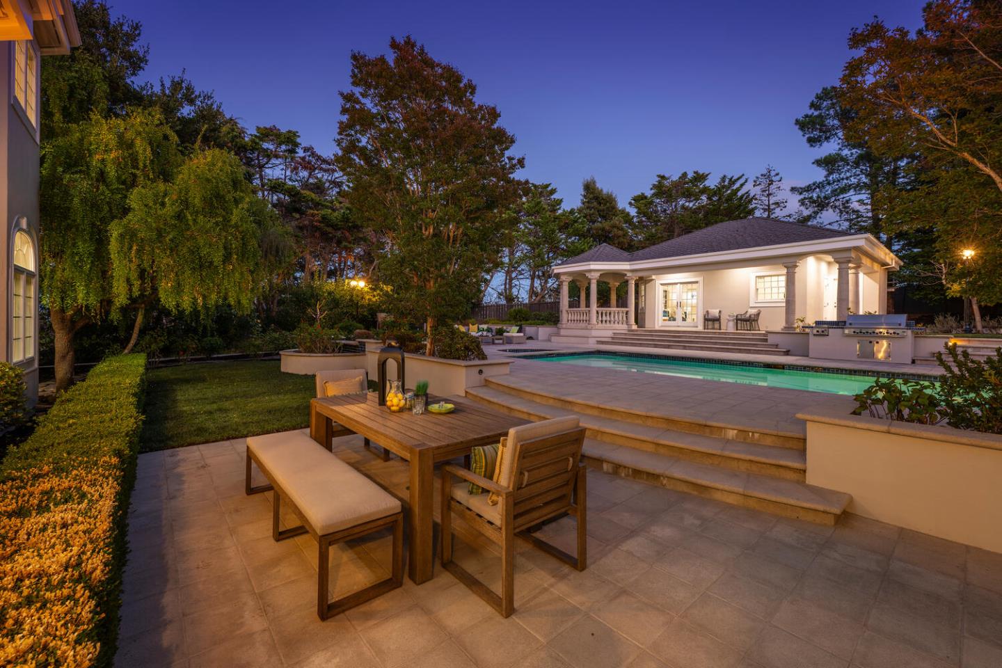 Detail Gallery Image 95 of 103 For 1111 Tournament Dr, Hillsborough,  CA 94010 - 5 Beds | 6/1 Baths