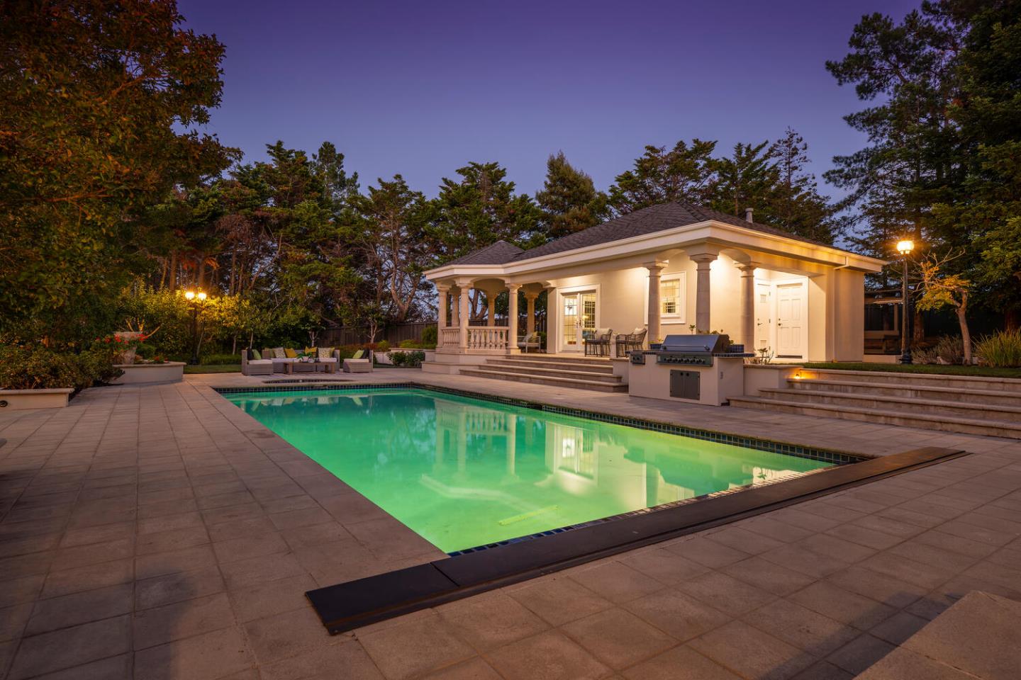 Detail Gallery Image 98 of 103 For 1111 Tournament Dr, Hillsborough,  CA 94010 - 5 Beds | 6/1 Baths