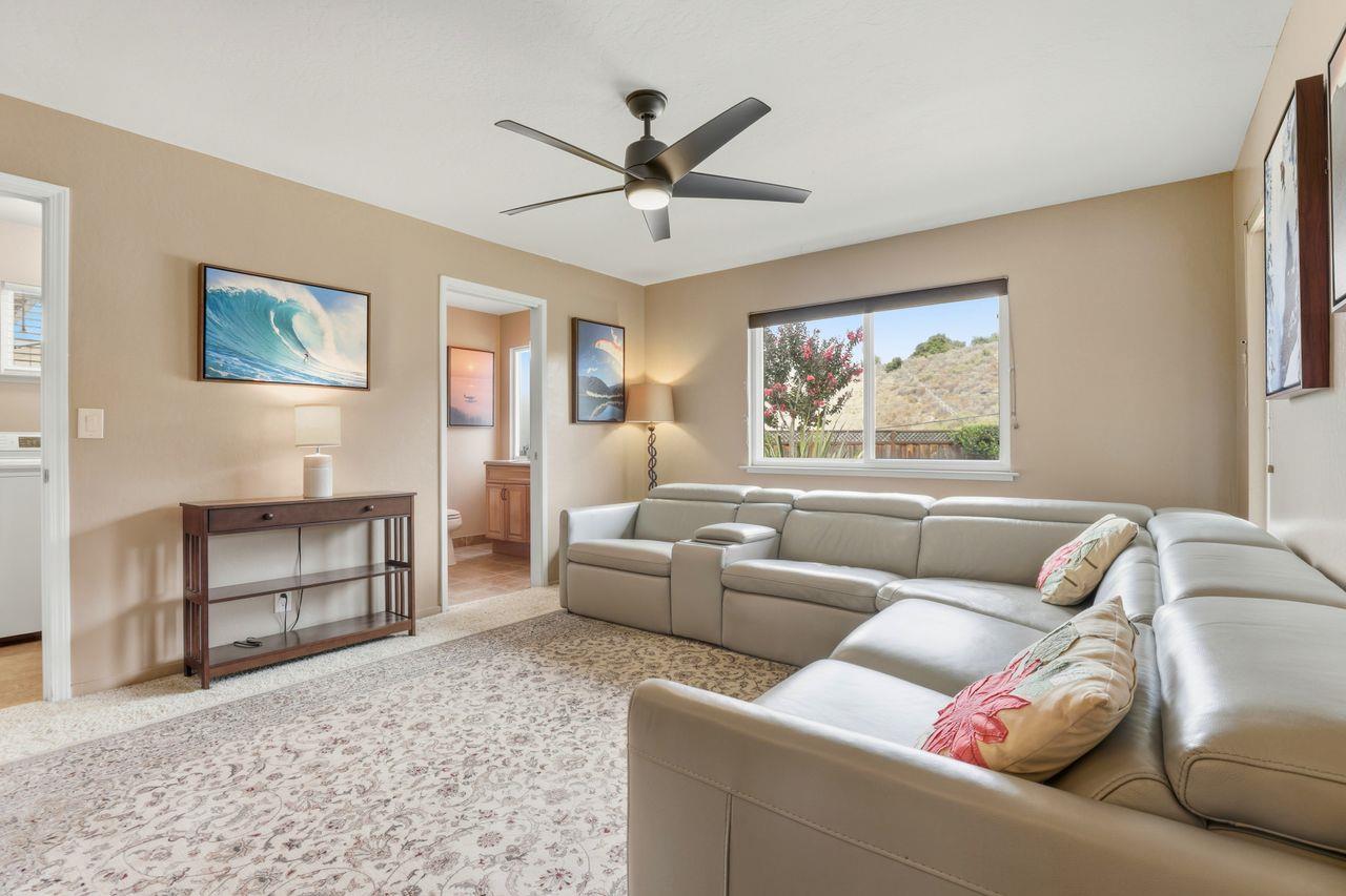 Detail Gallery Image 21 of 57 For 27412 Vista Del Toro Pl, Salinas,  CA 93908 - 4 Beds | 3 Baths