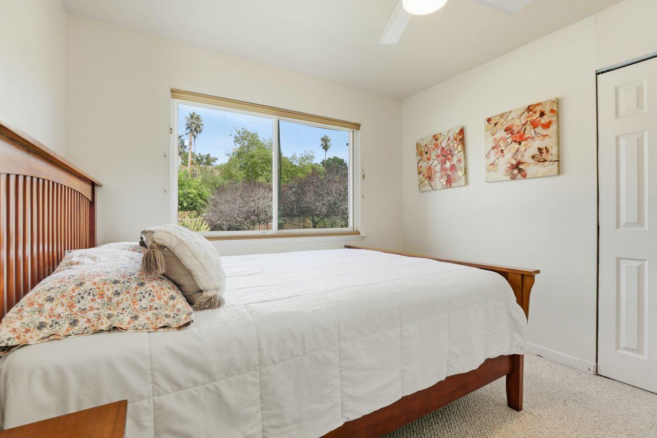 Detail Gallery Image 25 of 57 For 27412 Vista Del Toro Pl, Salinas,  CA 93908 - 4 Beds | 3 Baths