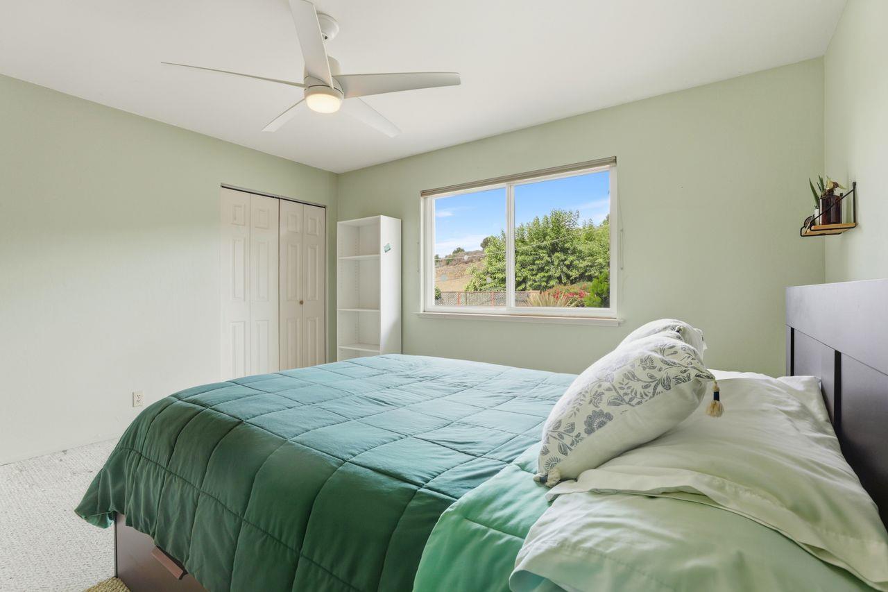 Detail Gallery Image 27 of 57 For 27412 Vista Del Toro Pl, Salinas,  CA 93908 - 4 Beds | 3 Baths