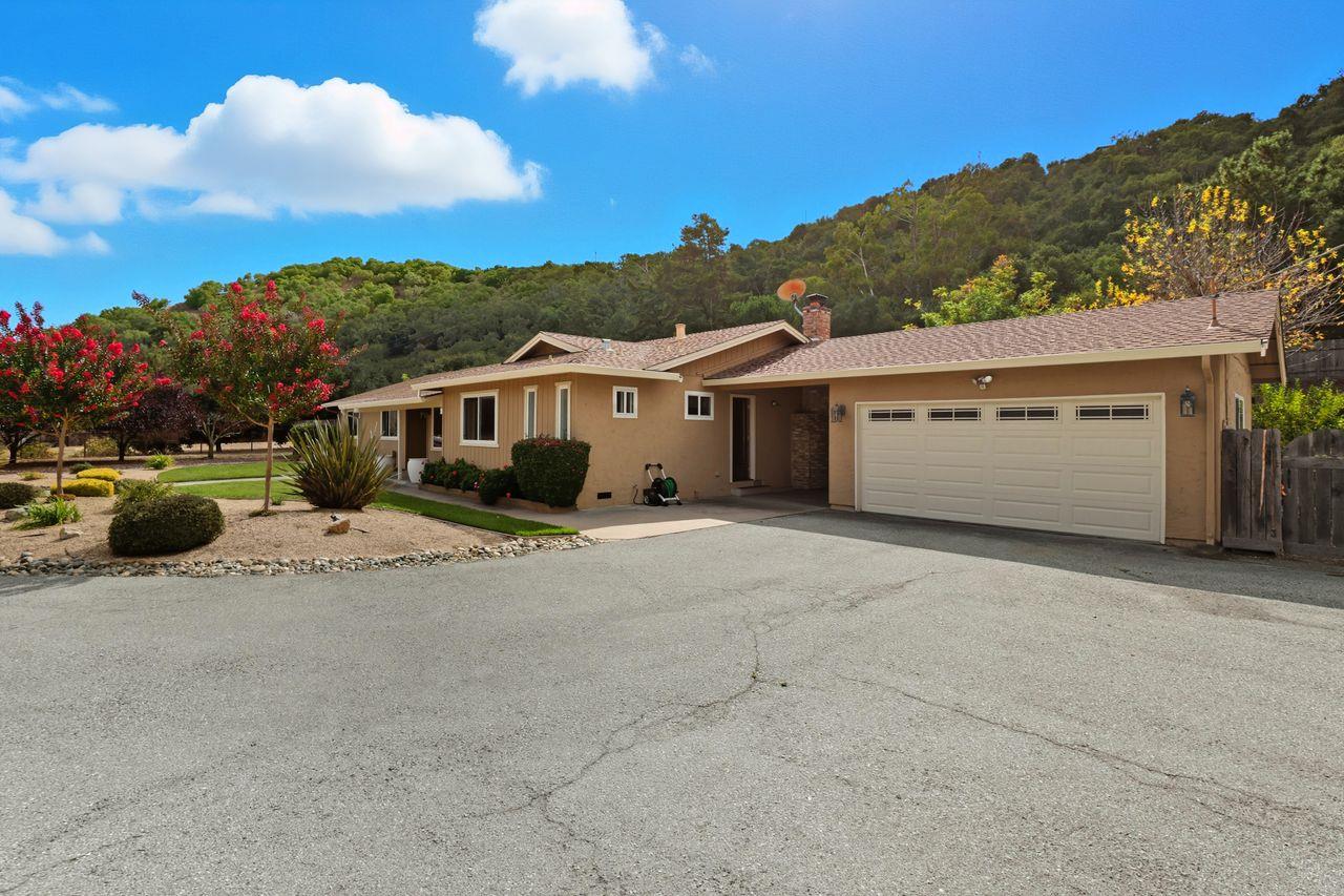 Detail Gallery Image 3 of 57 For 27412 Vista Del Toro Pl, Salinas,  CA 93908 - 4 Beds | 3 Baths