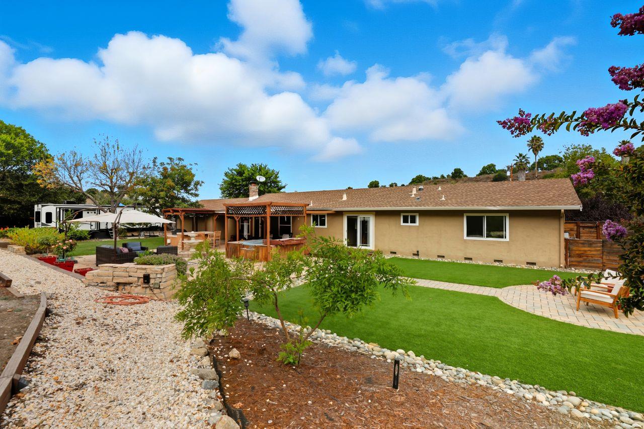 Detail Gallery Image 36 of 57 For 27412 Vista Del Toro Pl, Salinas,  CA 93908 - 4 Beds | 3 Baths