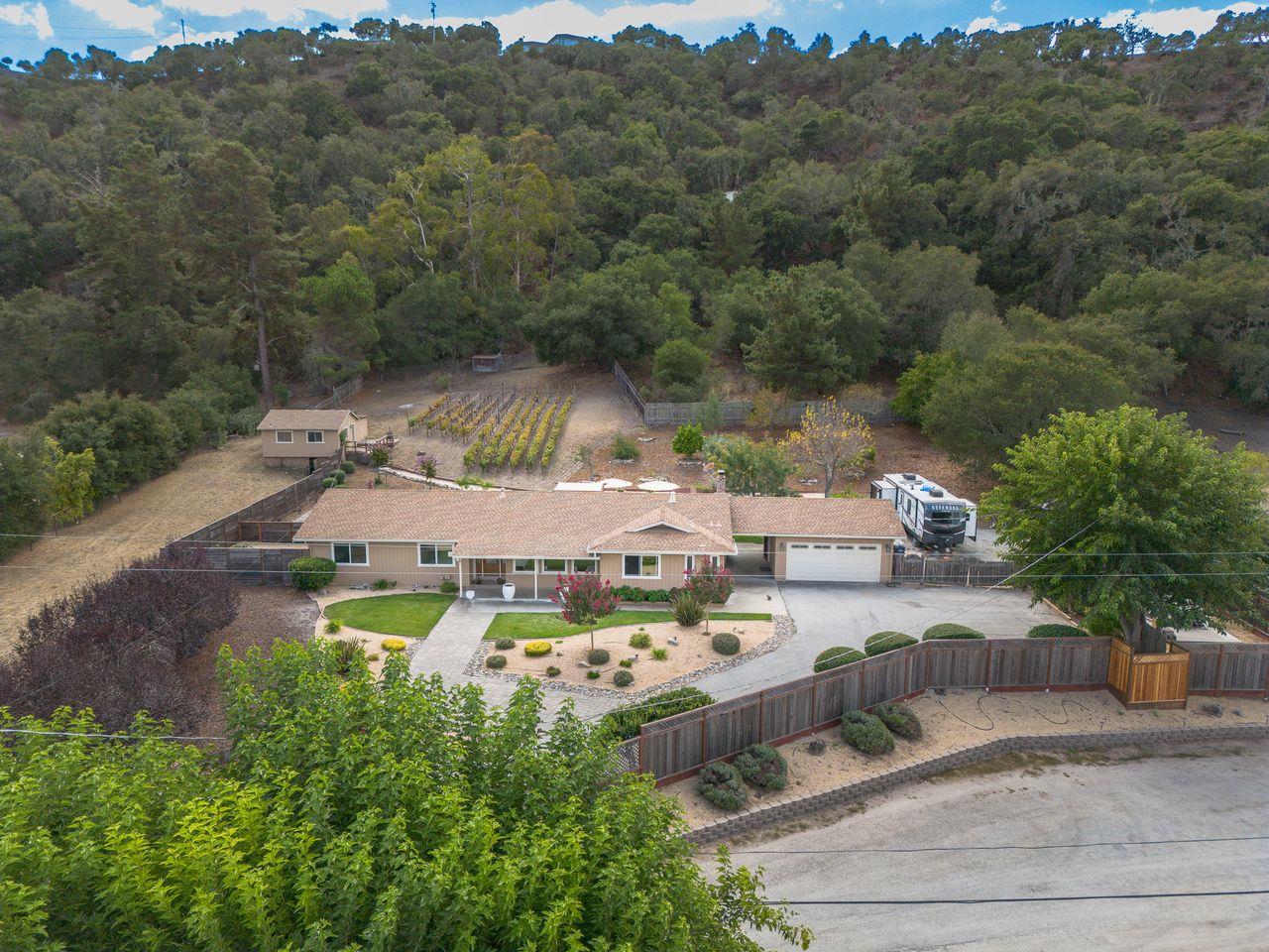 Detail Gallery Image 41 of 57 For 27412 Vista Del Toro Pl, Salinas,  CA 93908 - 4 Beds | 3 Baths