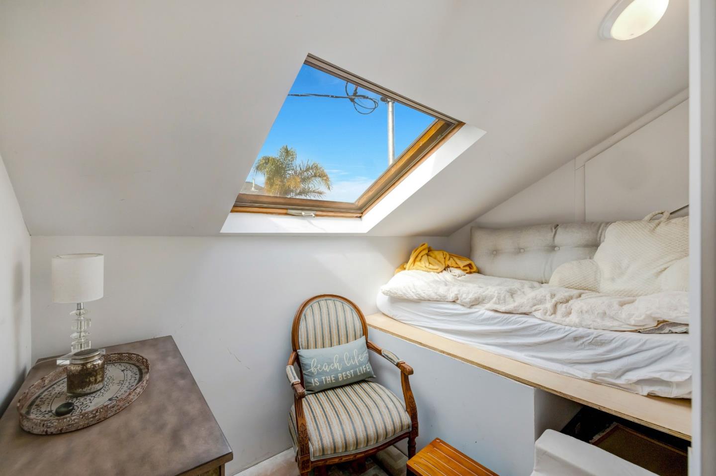 Detail Gallery Image 26 of 52 For 1271 Fourth Street, Monterey,  CA 93940 - 3 Beds | 1/1 Baths