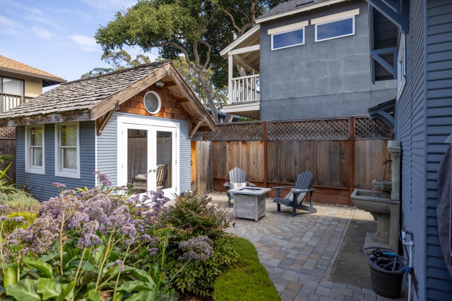 Detail Gallery Image 42 of 52 For 1271 Fourth Street, Monterey,  CA 93940 - 3 Beds | 1/1 Baths