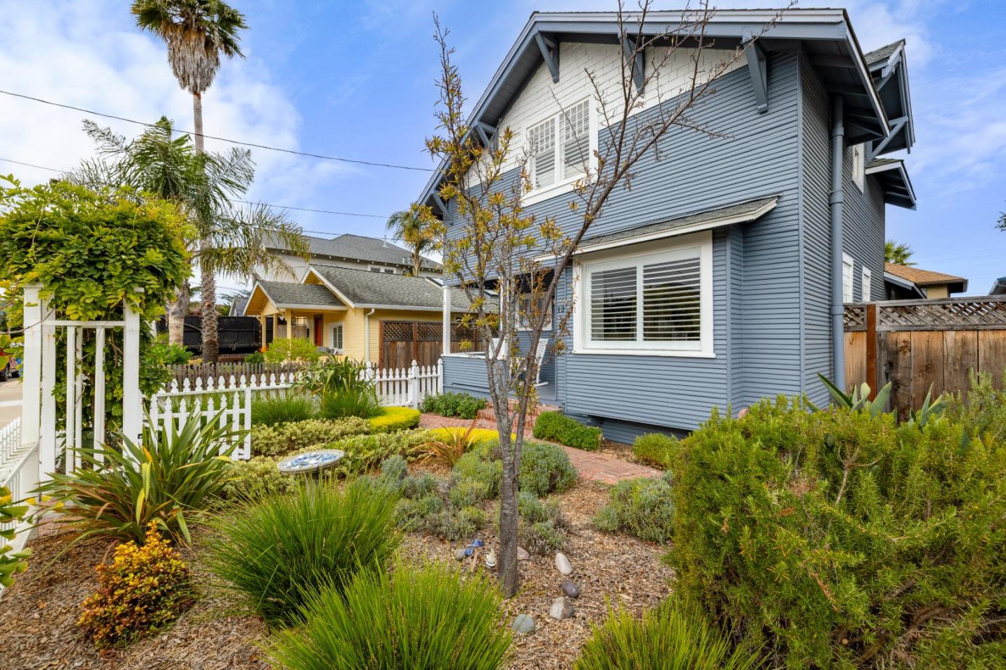 Detail Gallery Image 46 of 52 For 1271 Fourth Street, Monterey,  CA 93940 - 3 Beds | 1/1 Baths