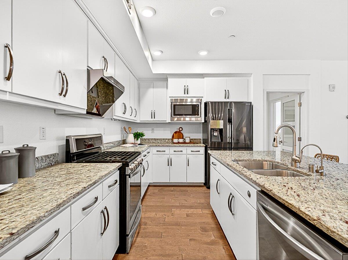 Detail Gallery Image 8 of 41 For 1889 Sable Pl, San Jose,  CA 95133 - 3 Beds | 3 Baths