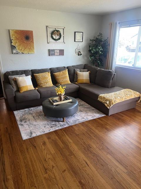 Detail Gallery Image 5 of 20 For 7521 Chestnut St, Gilroy,  CA 95020 - – Beds | – Baths