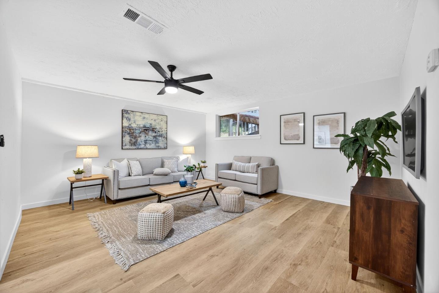 Detail Gallery Image 13 of 42 For 3549 Columbine Dr, San Jose,  CA 95127 - 3 Beds | 2 Baths