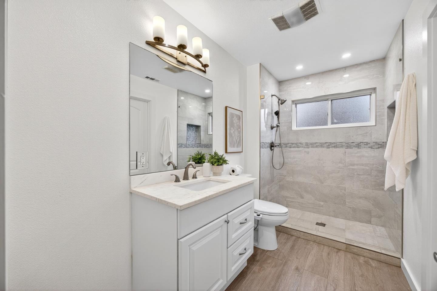 Detail Gallery Image 31 of 42 For 3549 Columbine Dr, San Jose,  CA 95127 - 3 Beds | 2 Baths