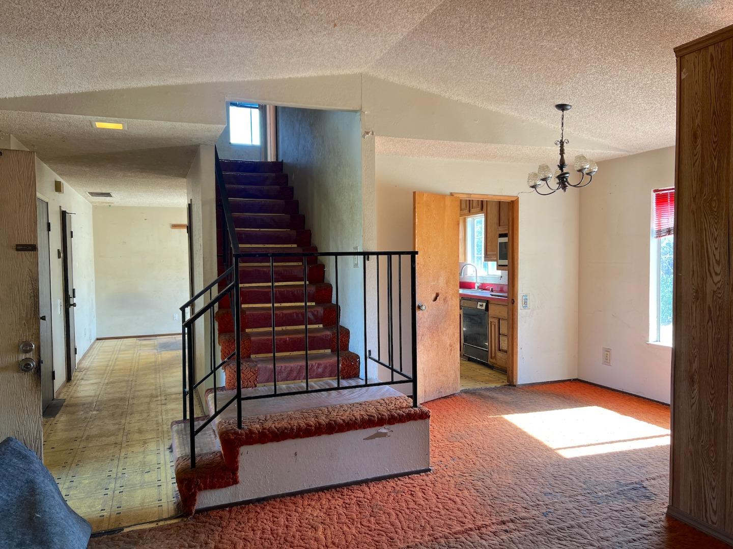 Detail Gallery Image 11 of 27 For 49100 Tomahawk Pl, Fremont,  CA 94539 - 4 Beds | 2/1 Baths