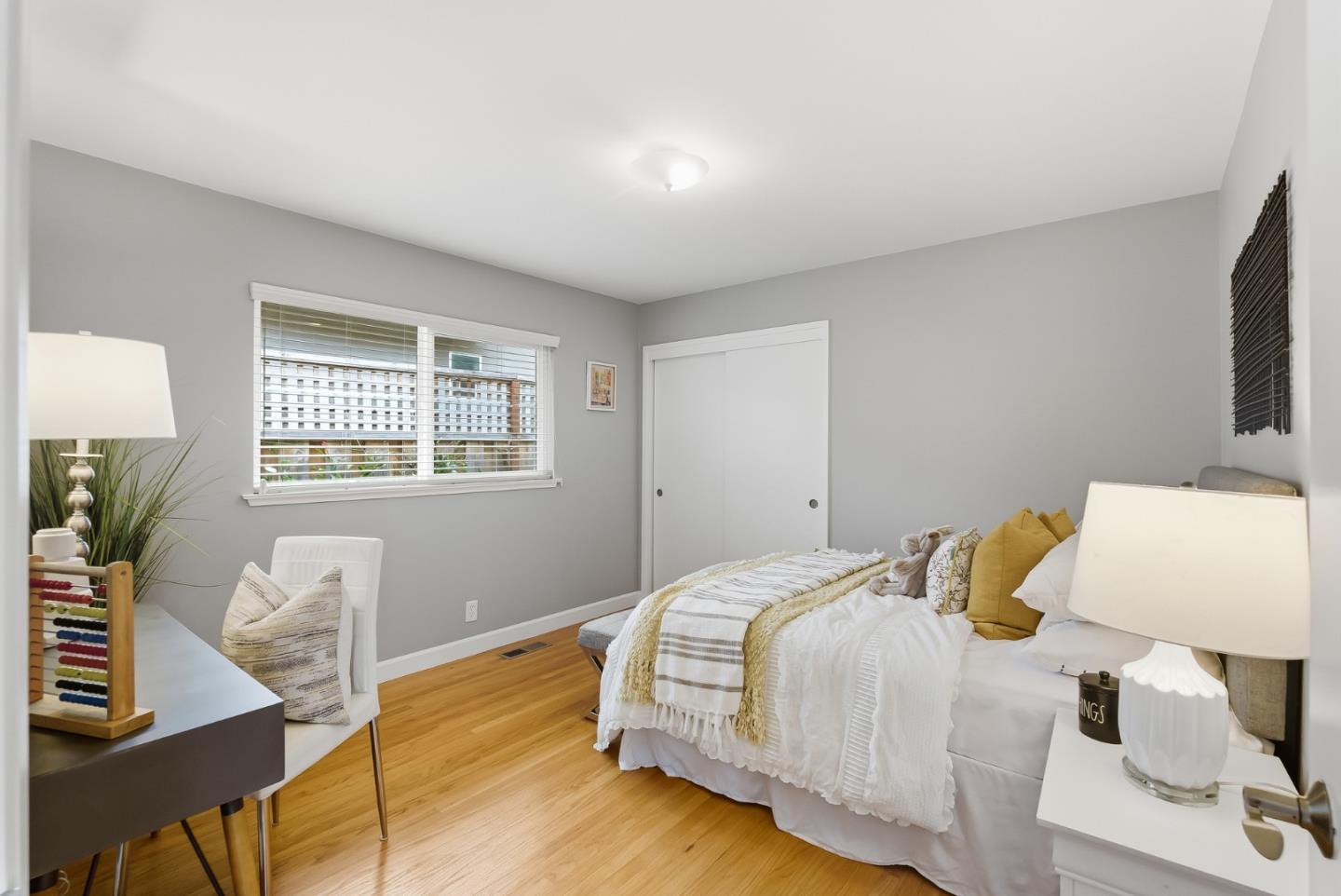 Detail Gallery Image 21 of 39 For 471 Santa Clara Ave, Redwood City,  CA 94061 - 4 Beds | 2 Baths