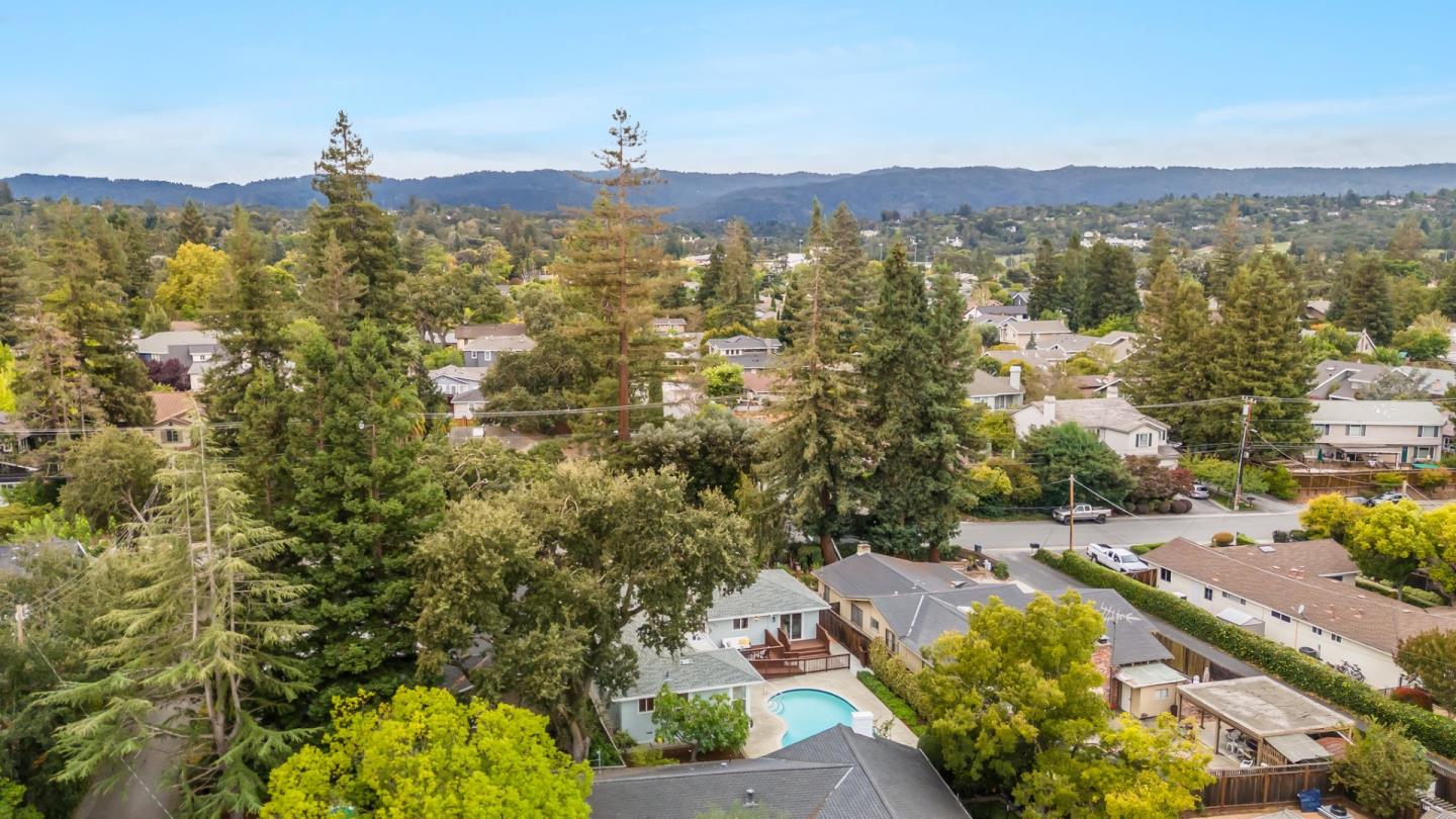 Detail Gallery Image 35 of 39 For 471 Santa Clara Ave, Redwood City,  CA 94061 - 4 Beds | 2 Baths