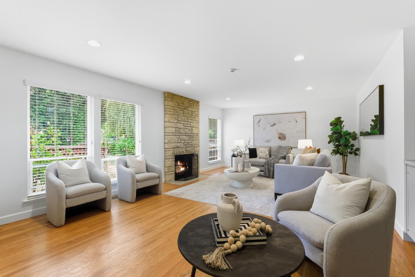 Detail Gallery Image 7 of 39 For 471 Santa Clara Ave, Redwood City,  CA 94061 - 4 Beds | 2 Baths