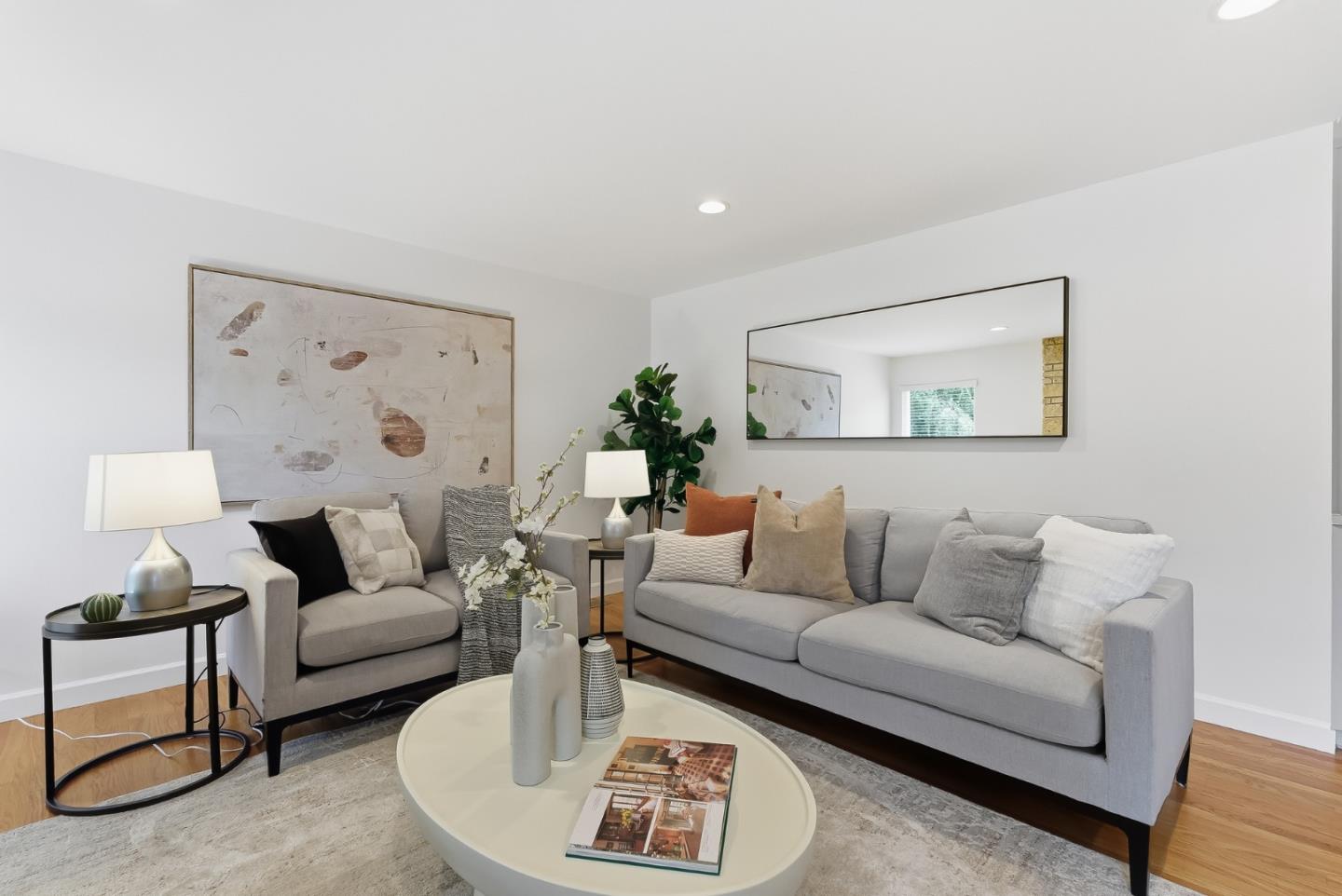 Detail Gallery Image 9 of 39 For 471 Santa Clara Ave, Redwood City,  CA 94061 - 4 Beds | 2 Baths