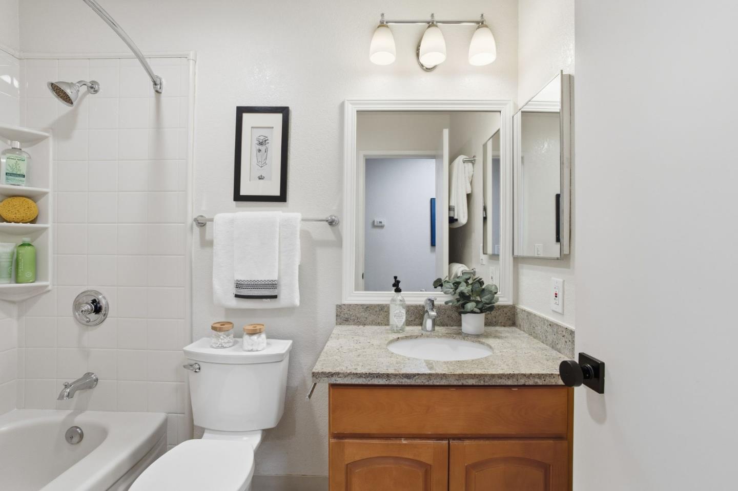 Detail Gallery Image 19 of 57 For 815 Sea Spray Ln #112,  Foster City,  CA 94404 - 2 Beds | 2 Baths