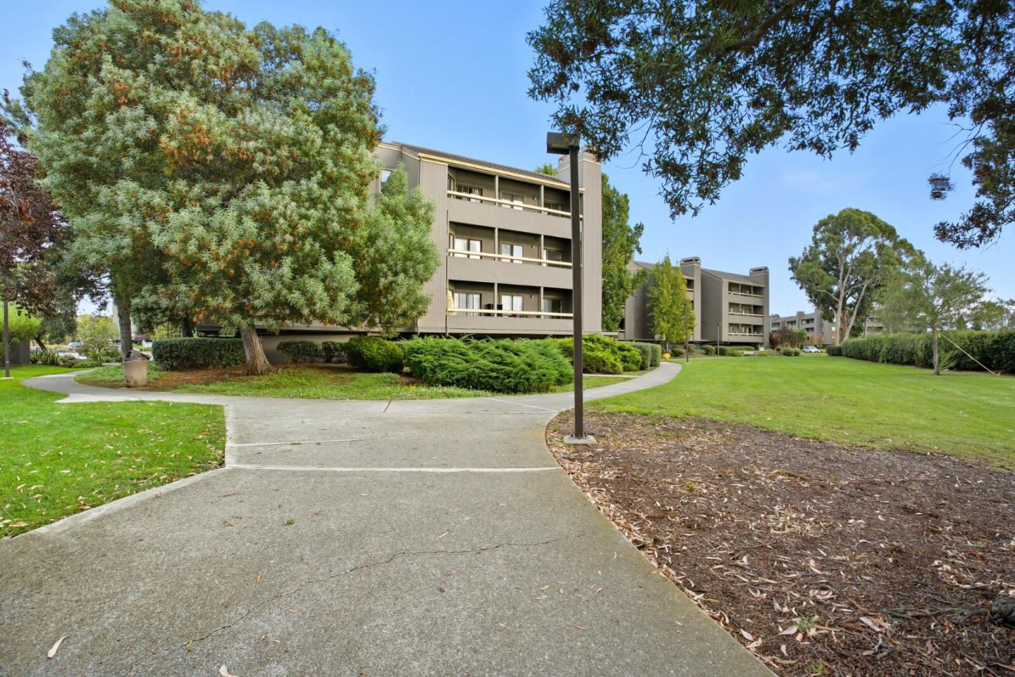 Detail Gallery Image 31 of 57 For 815 Sea Spray Ln #112,  Foster City,  CA 94404 - 2 Beds | 2 Baths