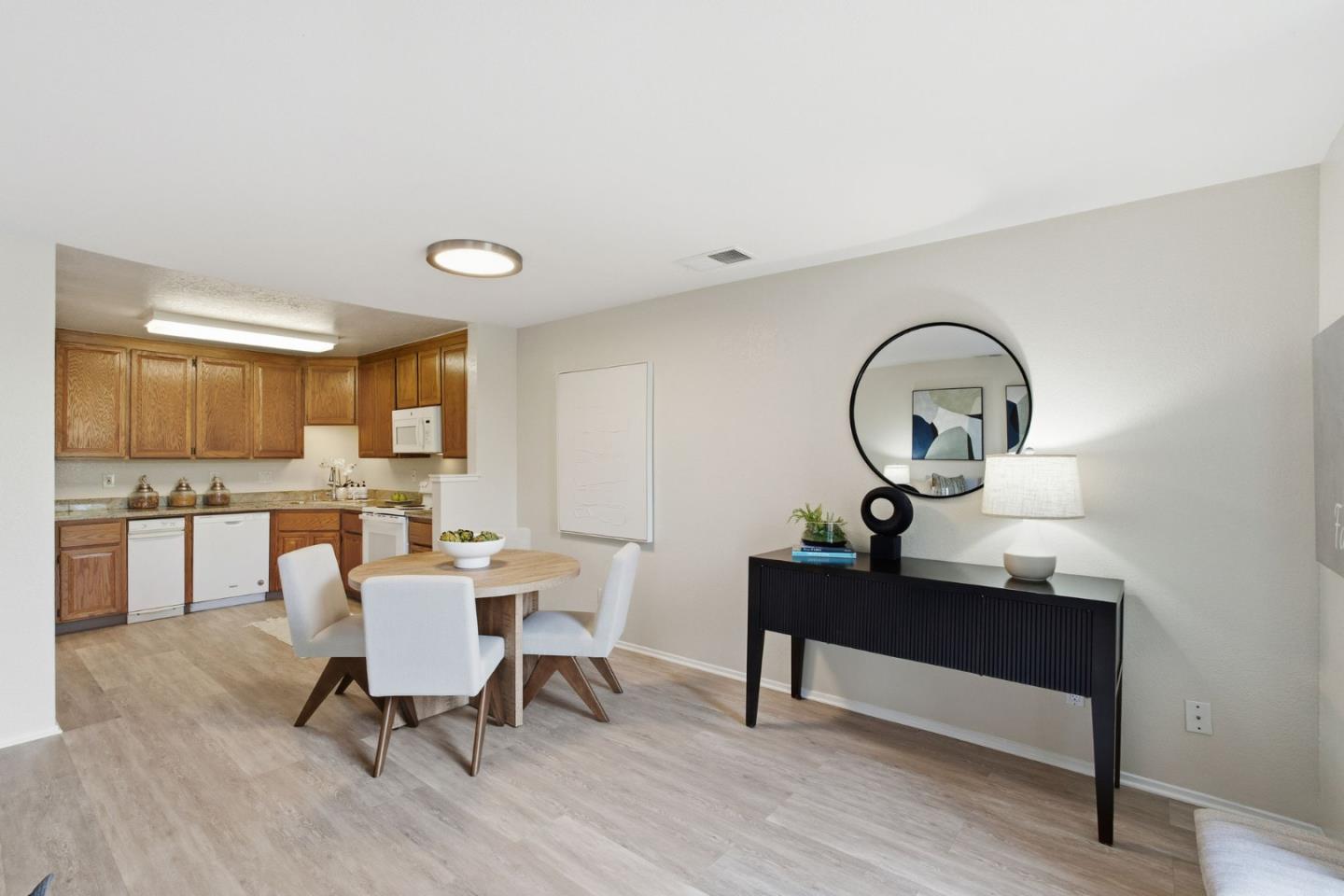 Detail Gallery Image 7 of 57 For 815 Sea Spray Ln #112,  Foster City,  CA 94404 - 2 Beds | 2 Baths