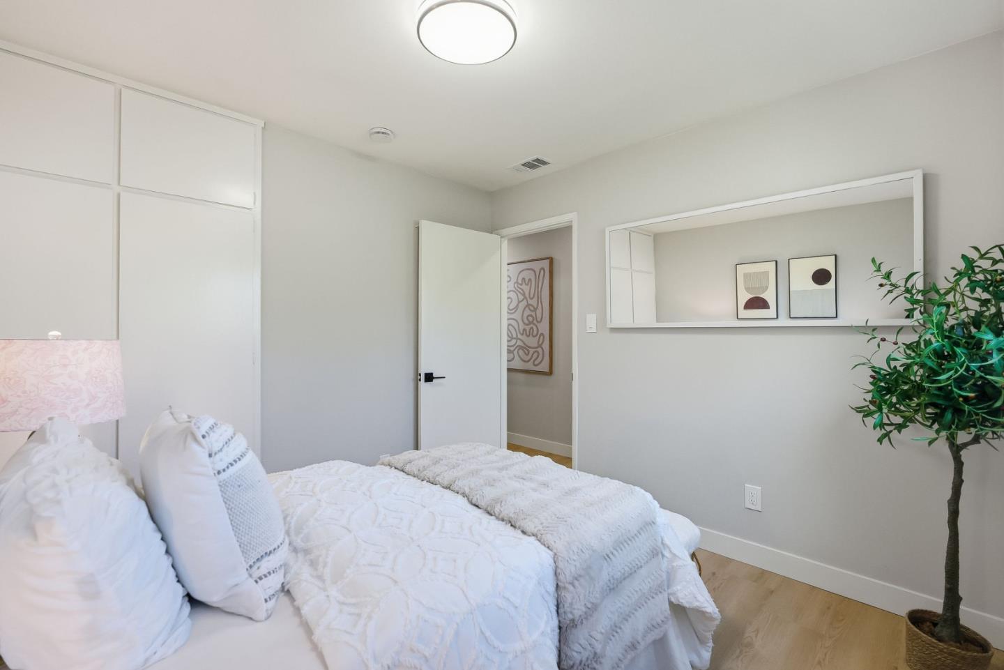 Detail Gallery Image 19 of 38 For 5967 Shawcroft Dr, San Jose,  CA 95123 - 3 Beds | 2 Baths