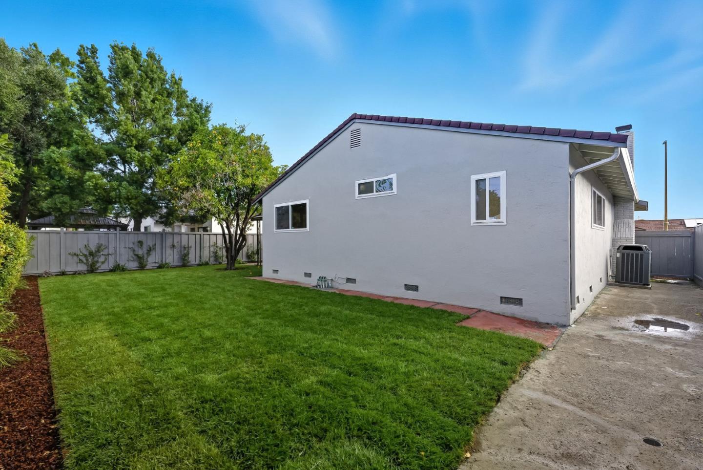 Detail Gallery Image 33 of 38 For 5967 Shawcroft Dr, San Jose,  CA 95123 - 3 Beds | 2 Baths