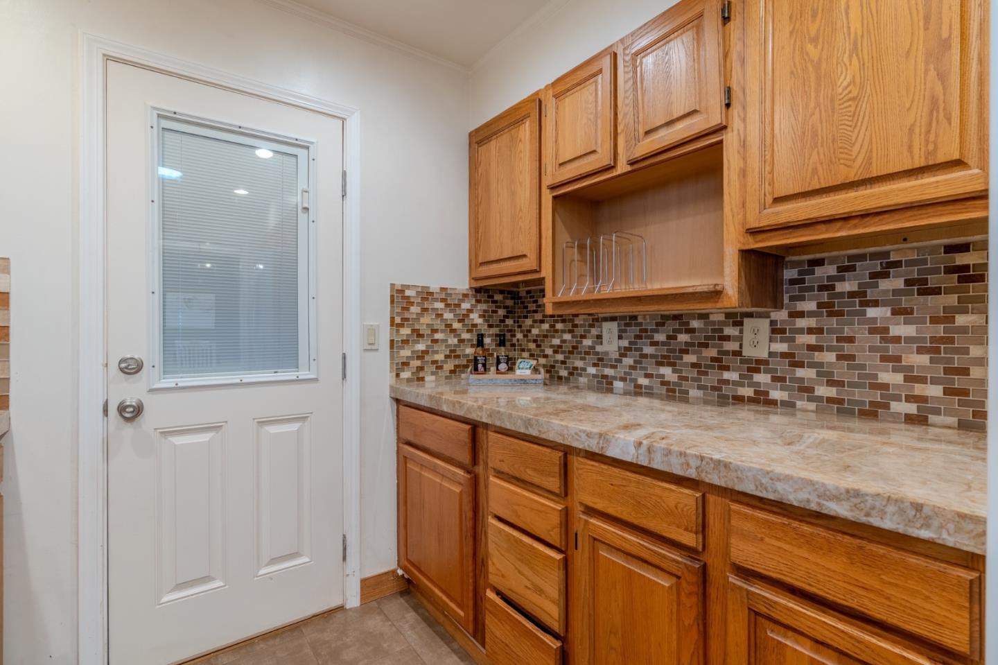 Detail Gallery Image 11 of 30 For 711 Lundy Way, Pacifica,  CA 94044 - 3 Beds | 2 Baths