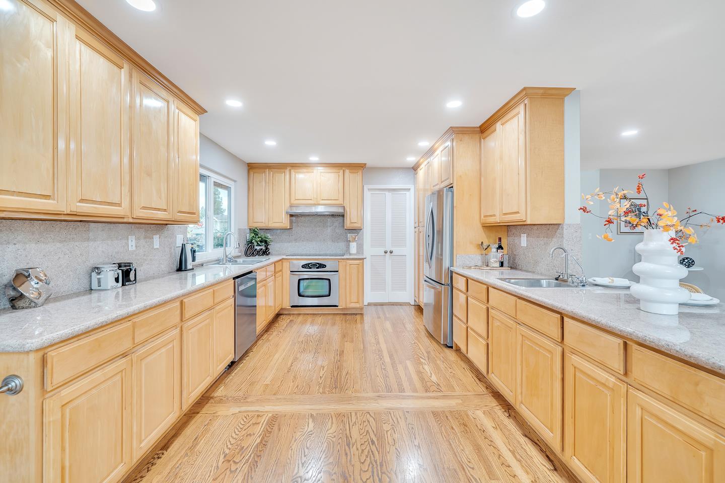 Detail Gallery Image 16 of 41 For 45897 Bridgeport, Fremont,  CA 94539 - 4 Beds | 4 Baths