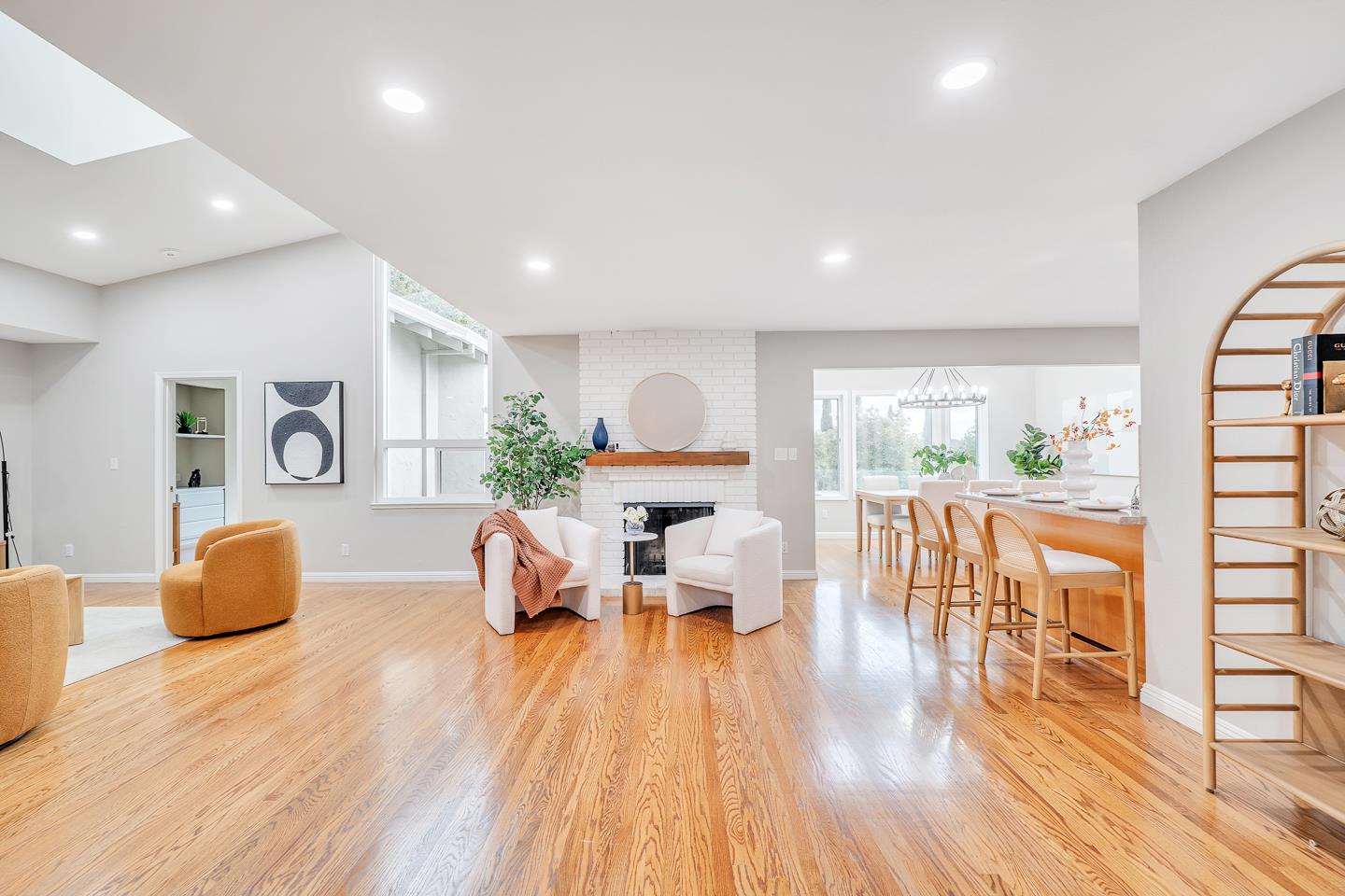 Detail Gallery Image 8 of 41 For 45897 Bridgeport, Fremont,  CA 94539 - 4 Beds | 4 Baths