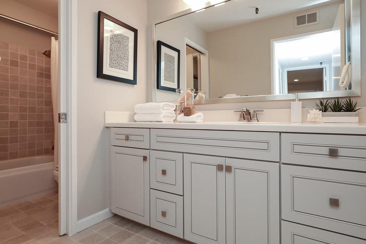 Detail Gallery Image 17 of 25 For 49 Showers Dr #E151,  Mountain View,  CA 94040 - 1 Beds | 1 Baths