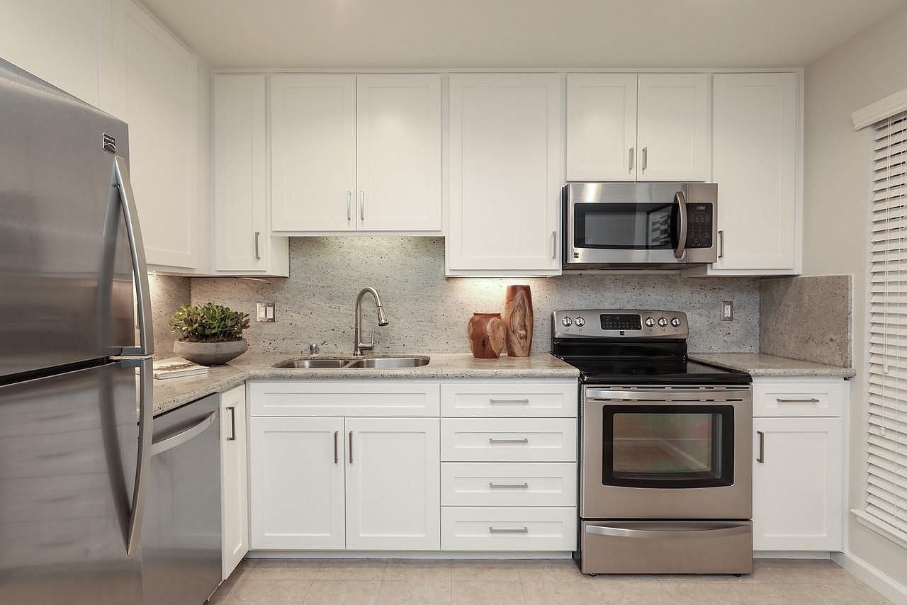 Detail Gallery Image 9 of 25 For 49 Showers Dr #E151,  Mountain View,  CA 94040 - 1 Beds | 1 Baths