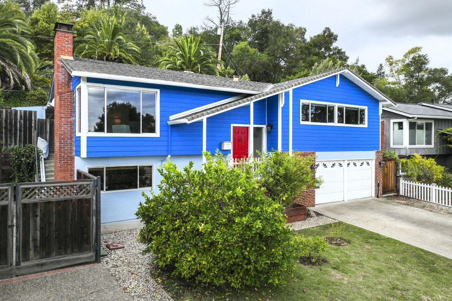 Detail Gallery Image 3 of 37 For 3622 Farm Hill Blvd, Redwood City,  CA 94061 - 3 Beds | 2/1 Baths