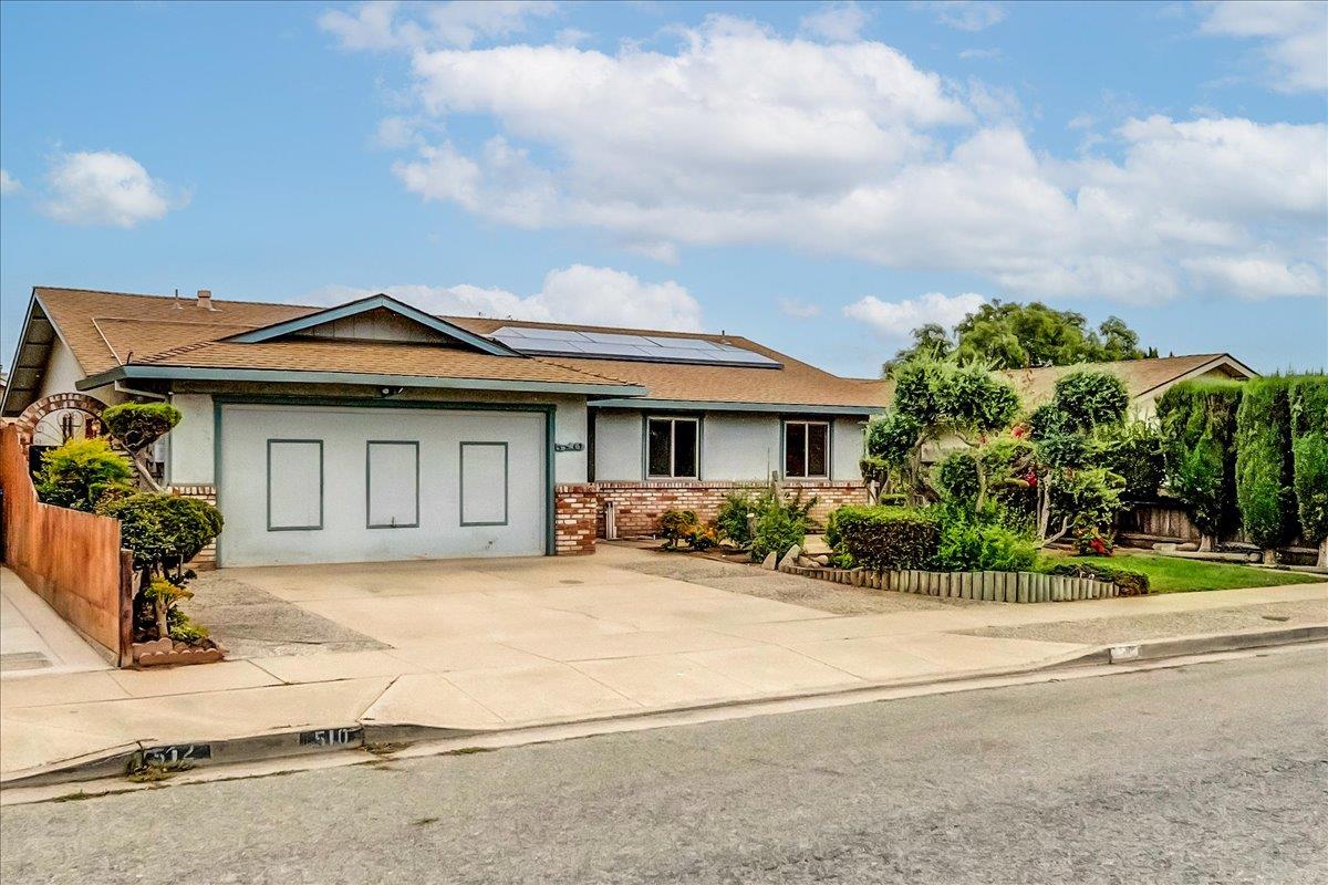 Detail Gallery Image 3 of 39 For 510 Fairview Dr, Gonzales,  CA 93926 - 3 Beds | 2 Baths