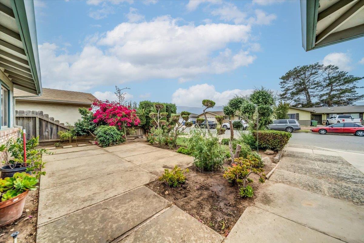 Detail Gallery Image 5 of 39 For 510 Fairview Dr, Gonzales,  CA 93926 - 3 Beds | 2 Baths