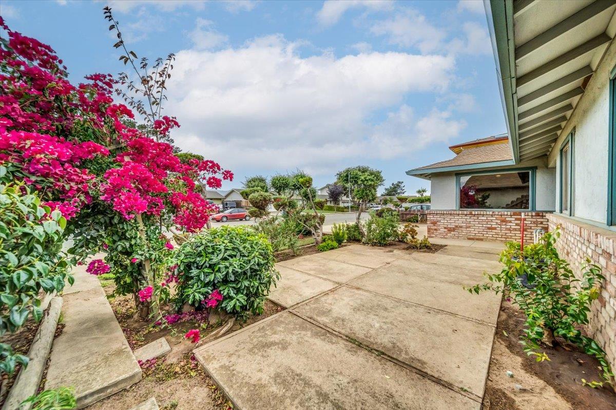 Detail Gallery Image 6 of 39 For 510 Fairview Dr, Gonzales,  CA 93926 - 3 Beds | 2 Baths