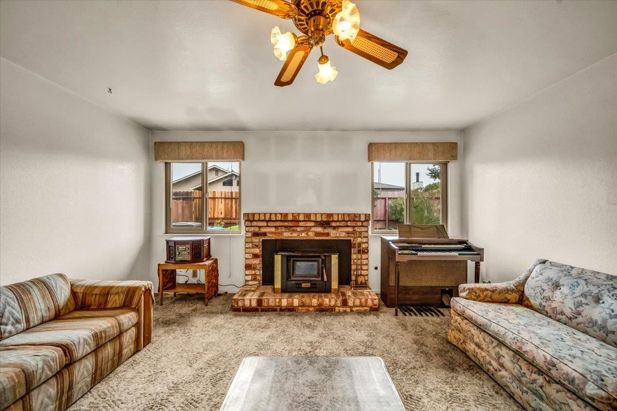 Detail Gallery Image 8 of 39 For 510 Fairview Dr, Gonzales,  CA 93926 - 3 Beds | 2 Baths