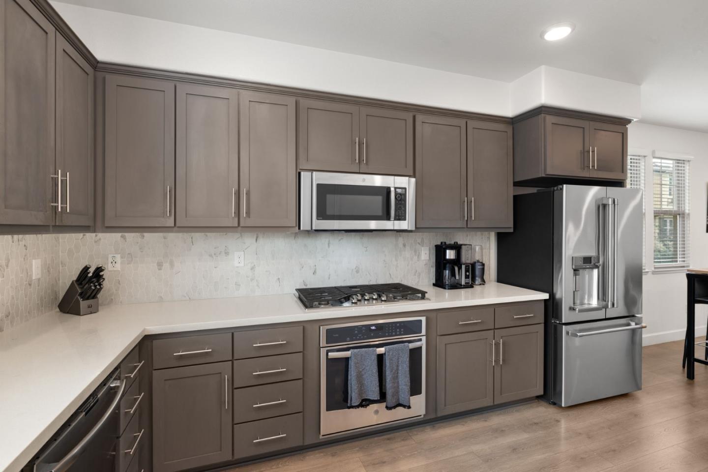 Detail Gallery Image 18 of 51 For 601 Cinnamon Cir, Mountain View,  CA 94043 - 2 Beds | 2/1 Baths