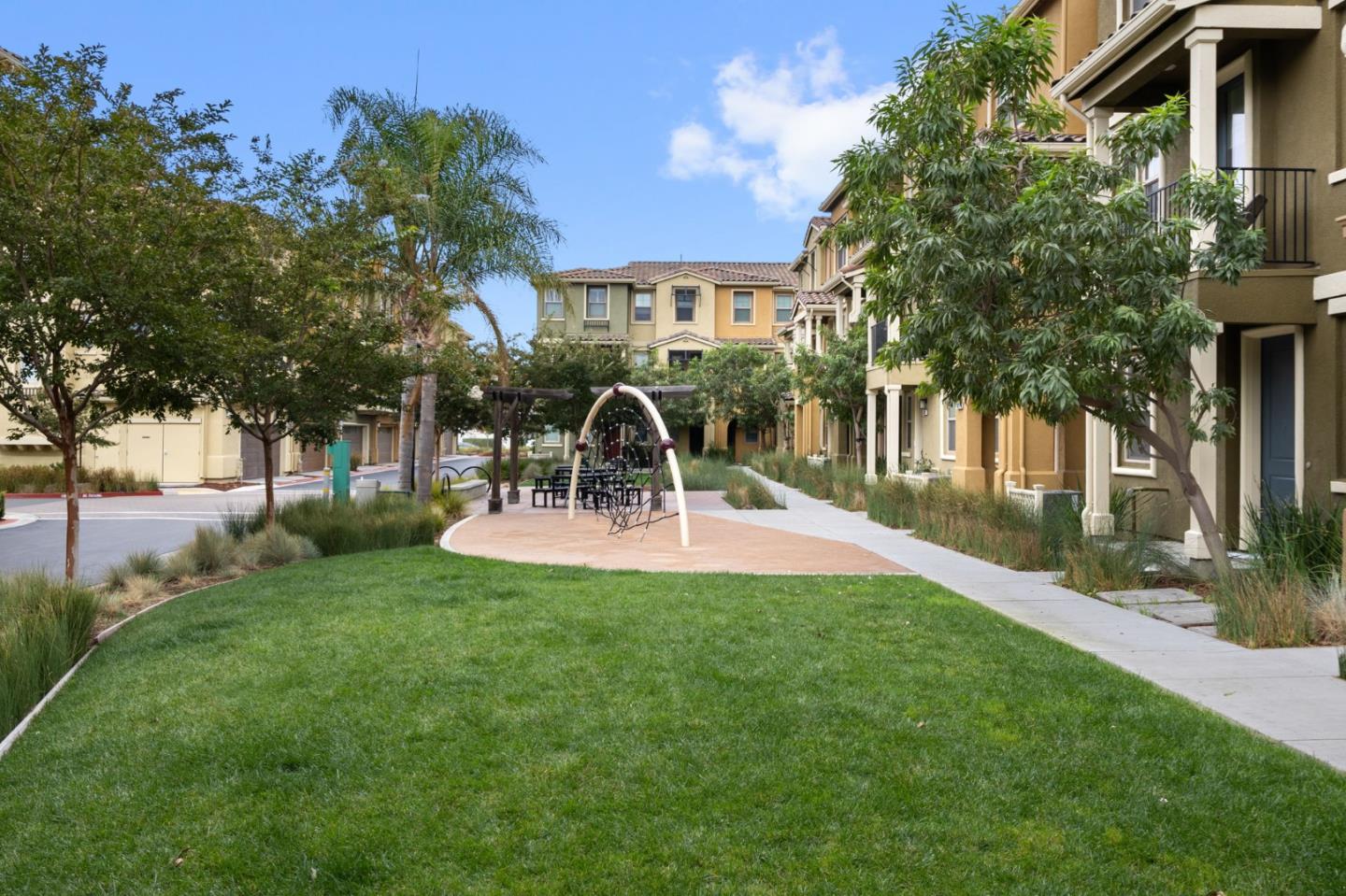 Detail Gallery Image 43 of 51 For 601 Cinnamon Cir, Mountain View,  CA 94043 - 2 Beds | 2/1 Baths