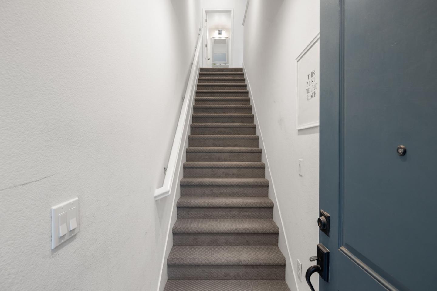 Detail Gallery Image 8 of 51 For 601 Cinnamon Cir, Mountain View,  CA 94043 - 2 Beds | 2/1 Baths