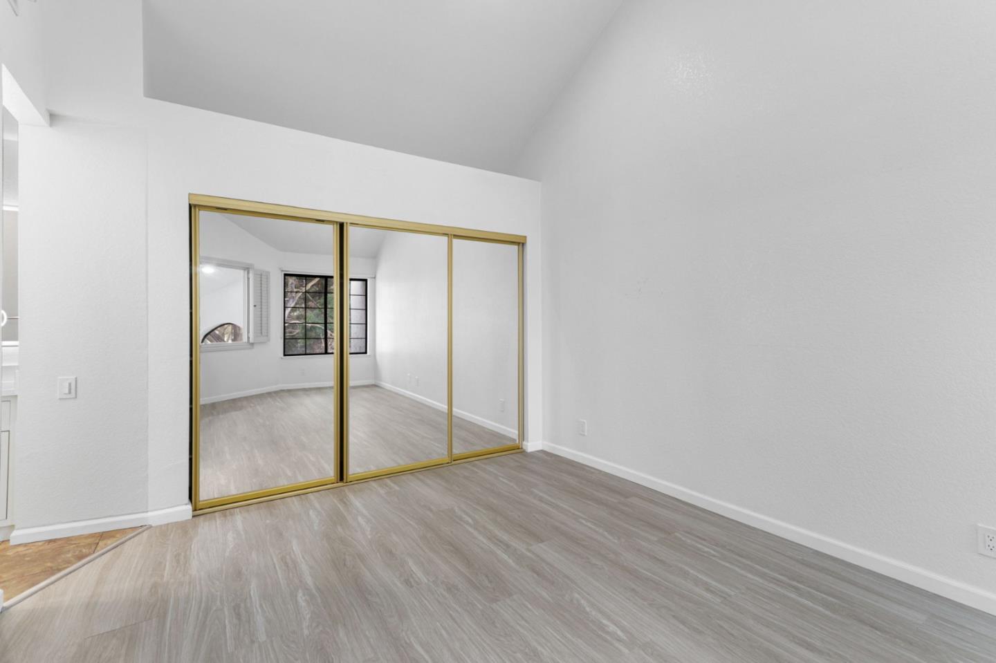 Detail Gallery Image 21 of 32 For 2625 Yerba Vista Ct, San Jose,  CA 95121 - 2 Beds | 2 Baths