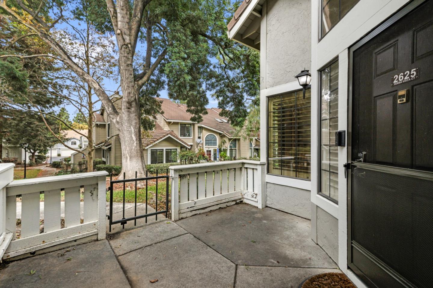 Detail Gallery Image 26 of 32 For 2625 Yerba Vista Ct, San Jose,  CA 95121 - 2 Beds | 2 Baths